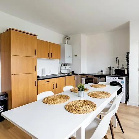 Nice Apartment Bochum * 보훔